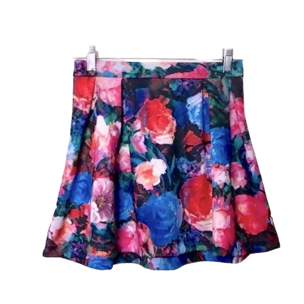 Express Bright and Bold Floral Fit and Flare Mini Skater Style Skirt NWT Size XS
